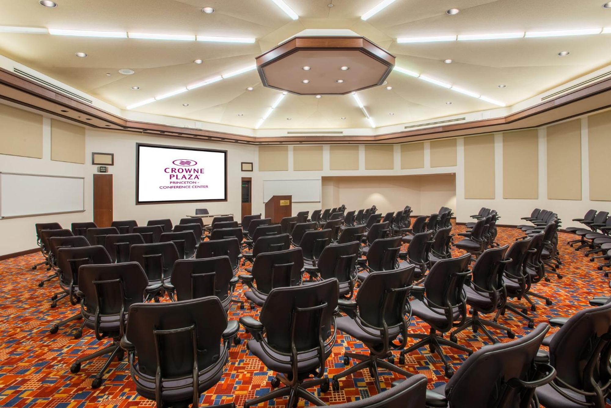 Crowne Plaza Princeton - Conference Center By Ihg Екстер'єр фото