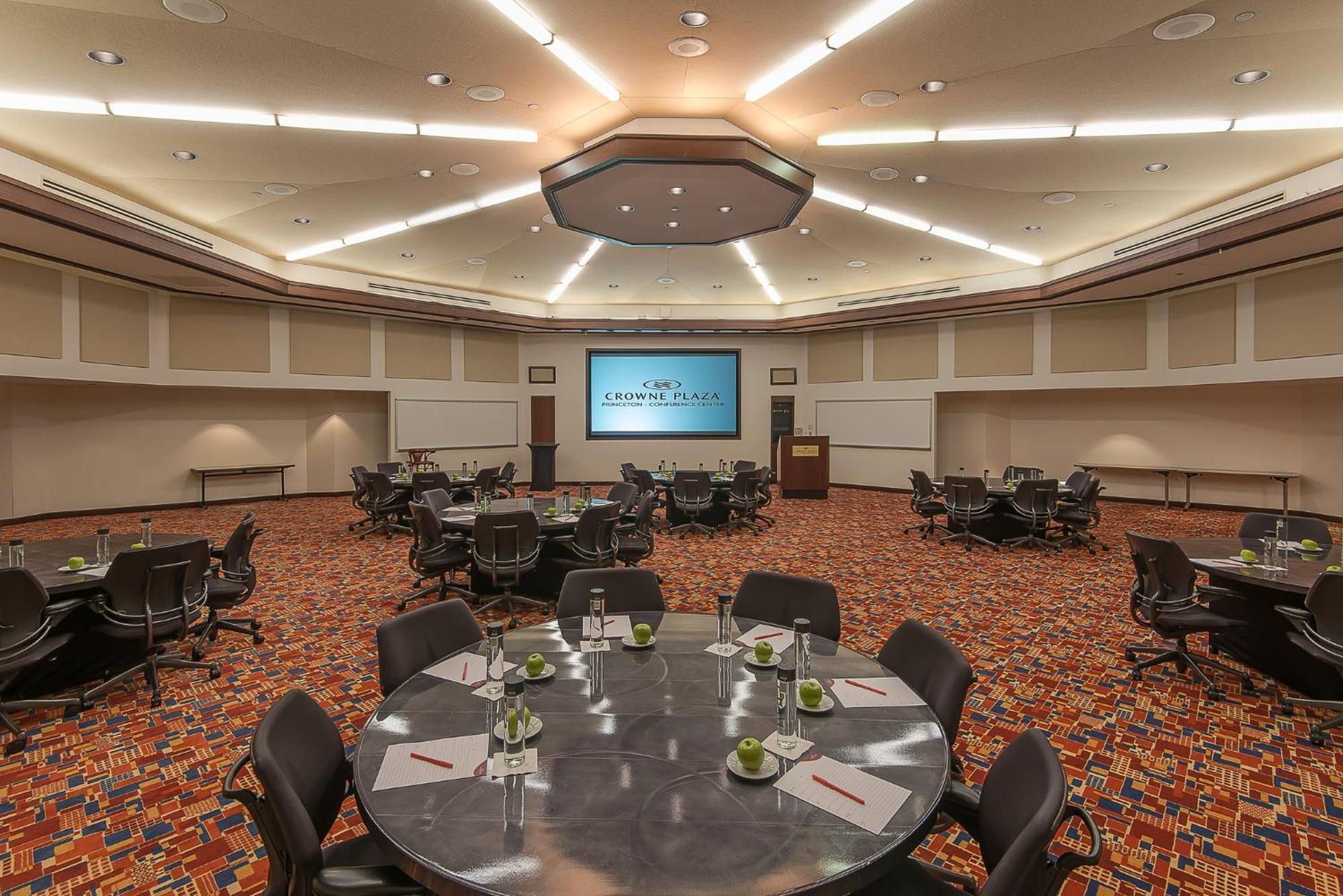 Crowne Plaza Princeton - Conference Center By Ihg Екстер'єр фото