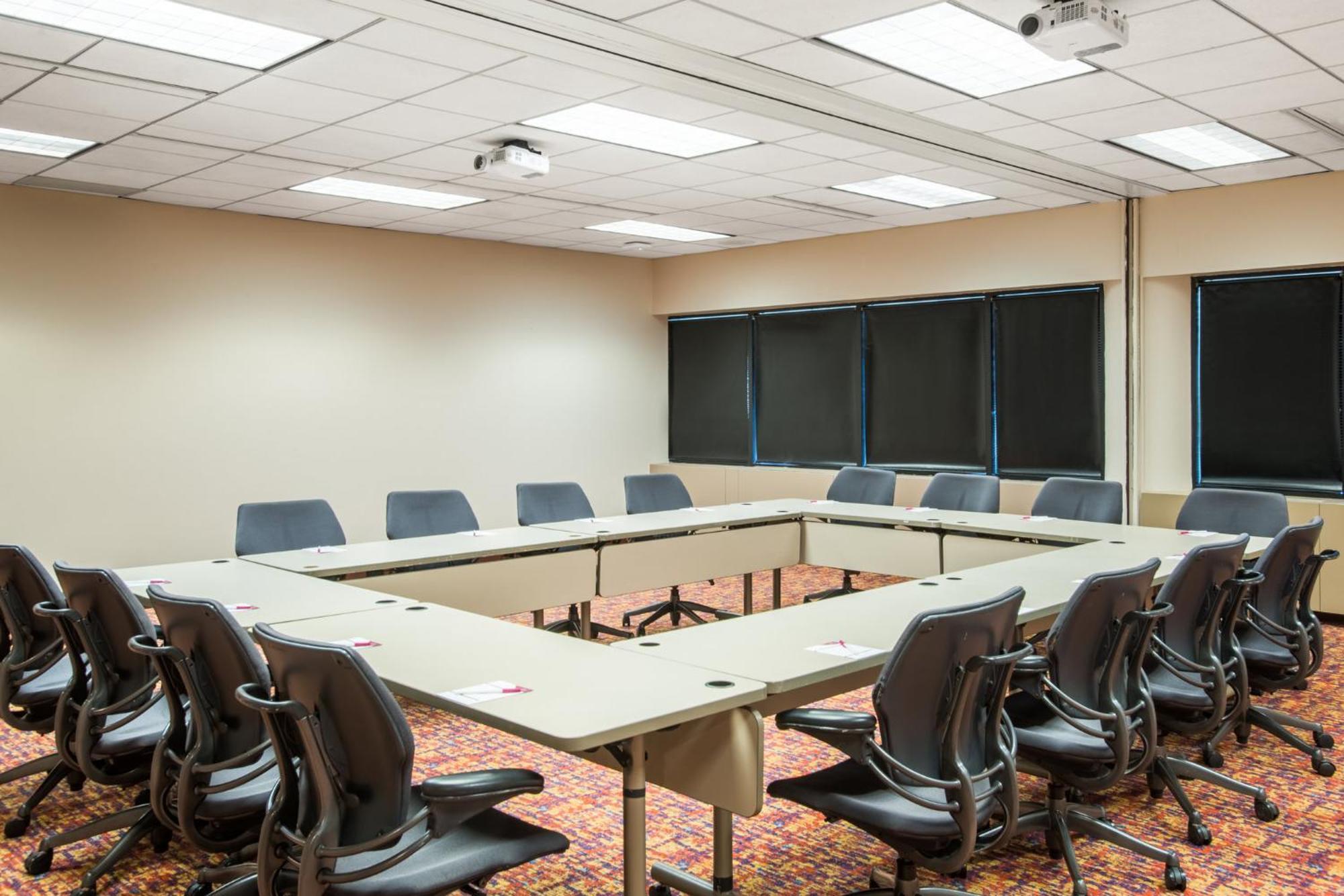 Crowne Plaza Princeton - Conference Center By Ihg Екстер'єр фото