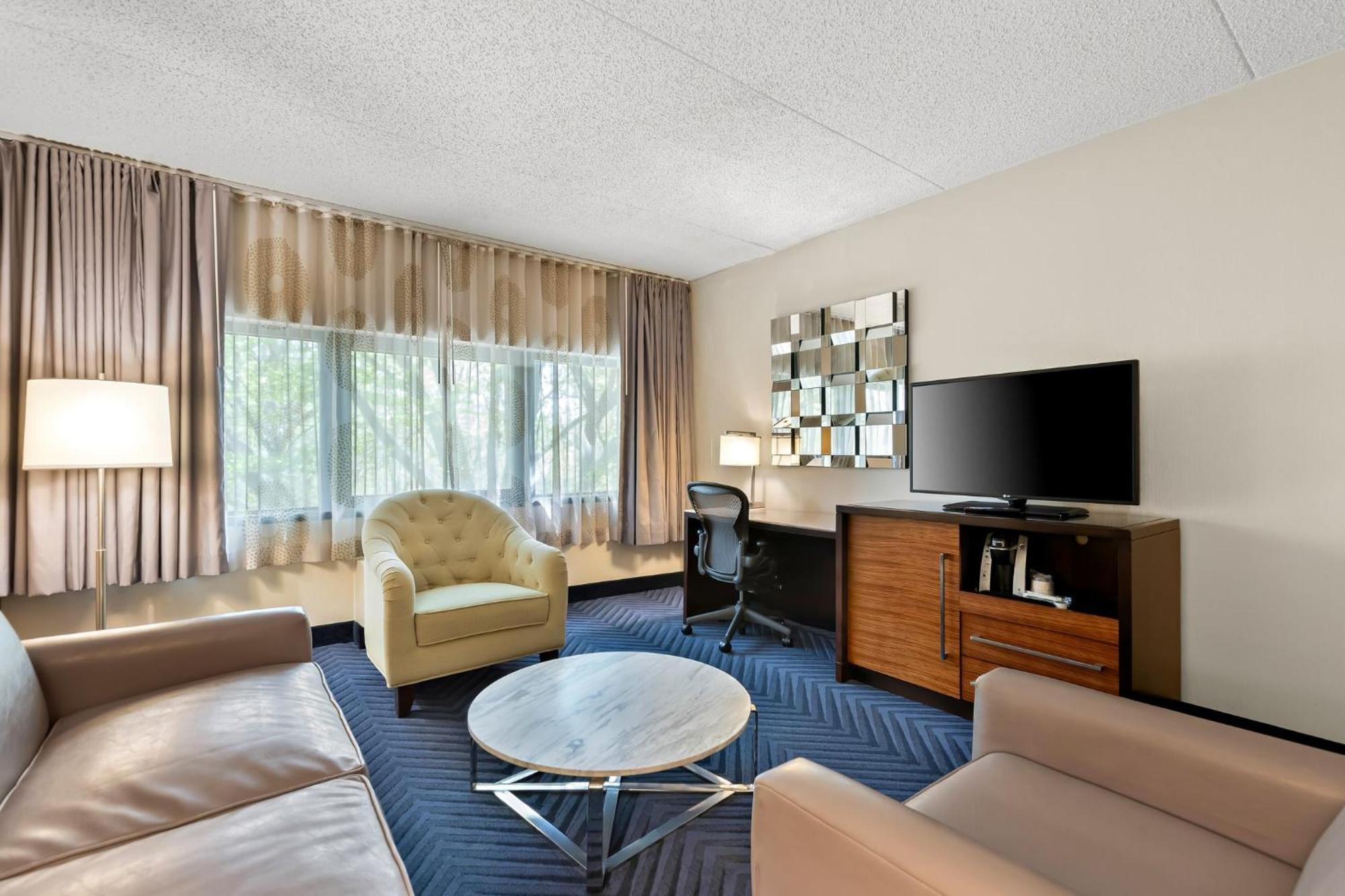 Crowne Plaza Princeton - Conference Center By Ihg Екстер'єр фото