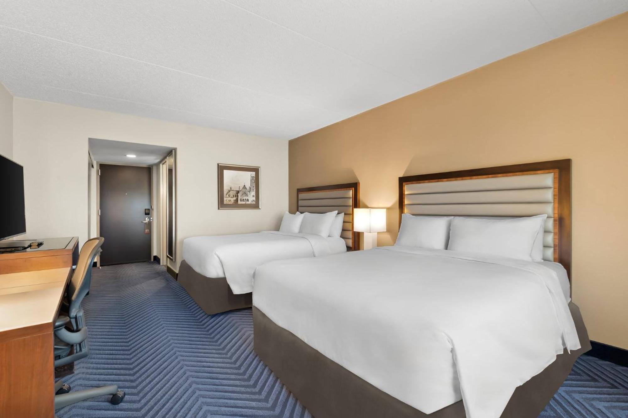 Crowne Plaza Princeton - Conference Center By Ihg Екстер'єр фото
