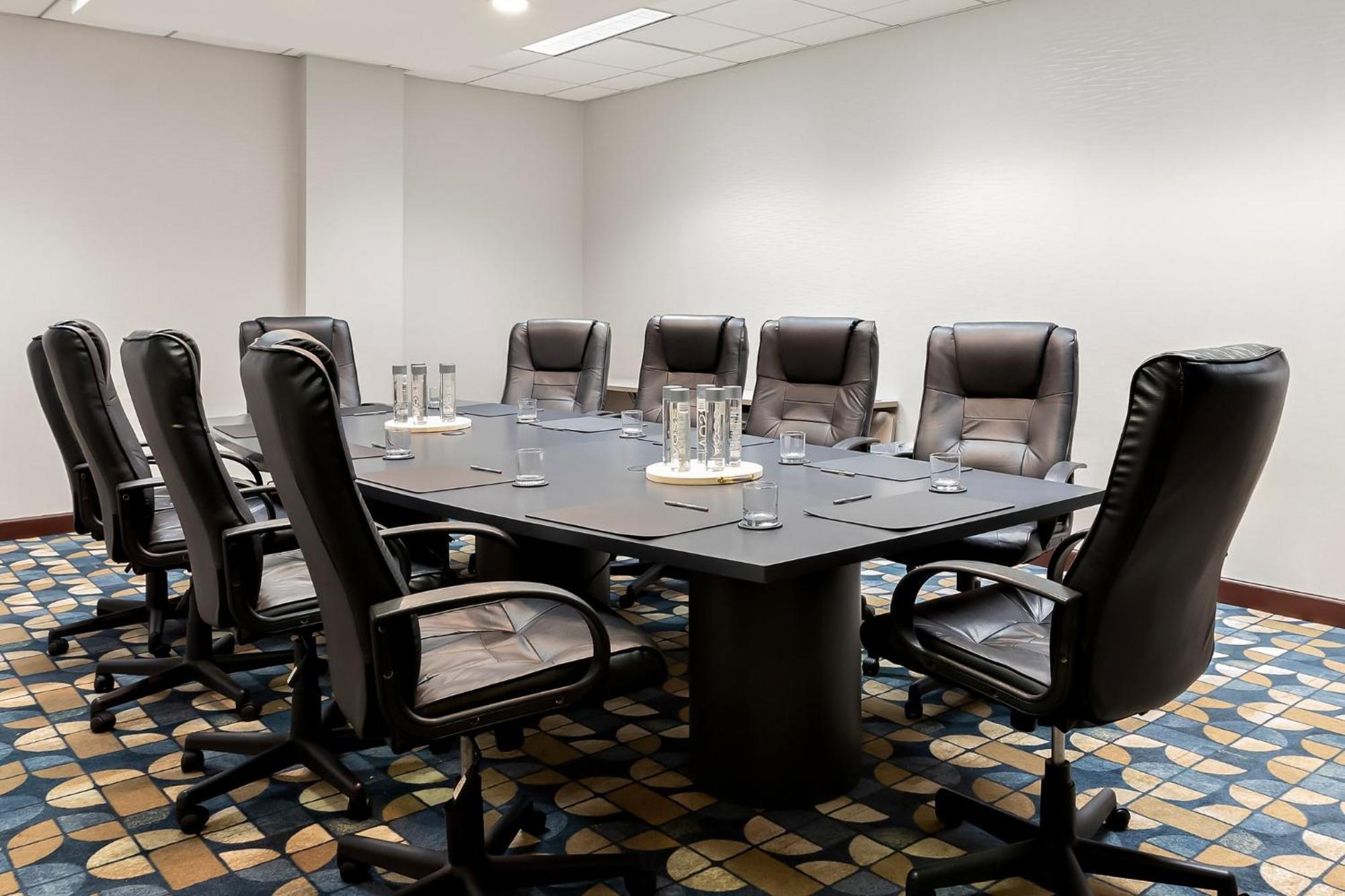 Crowne Plaza Princeton - Conference Center By Ihg Екстер'єр фото